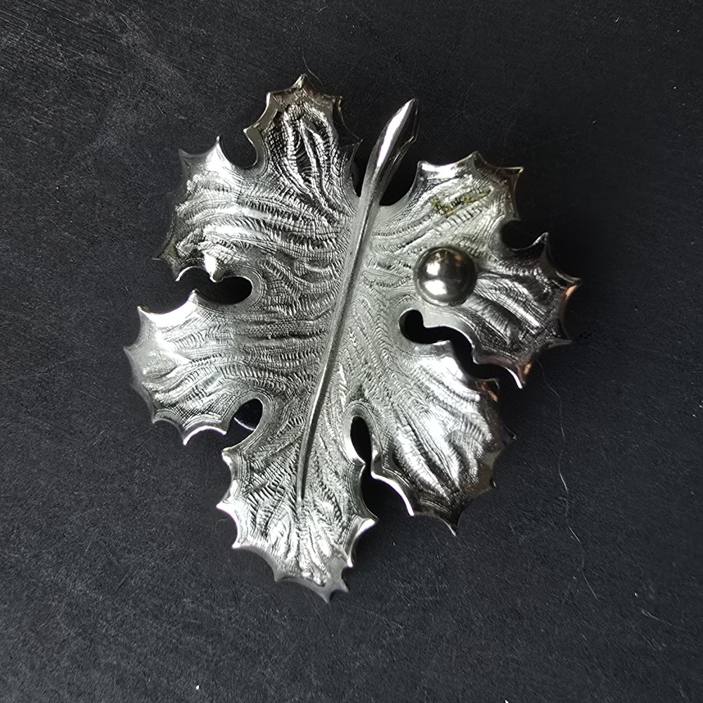 Elegant Silver Leaf Brooch